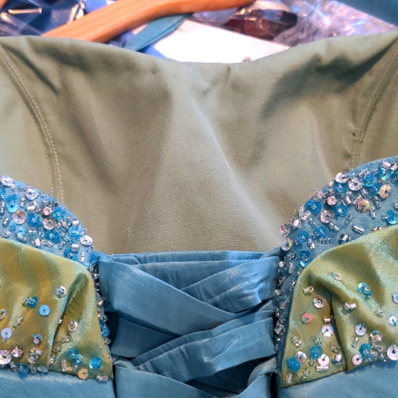 Formal/Prom floor length corset mermaid style dress - Picture 9 of 13